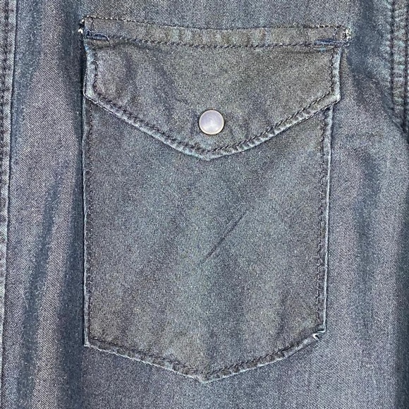 Guess Regular Fit Button Up Logan Shirt NWT - Picture 3 of 13